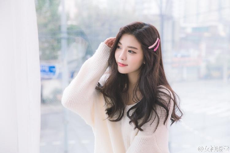 王毅会见乌兹别克斯坦外长赛义多夫